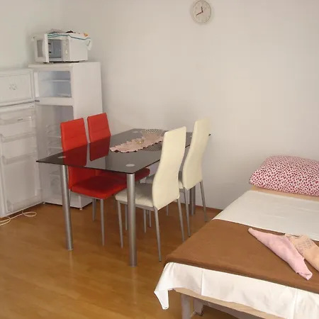 Apartment Pucarin *